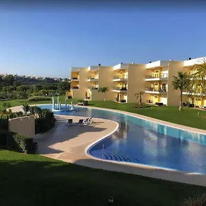 Spacieux Logis Des Fees De La Marina En Rez-de-chaussee De Chaussee Albufeira